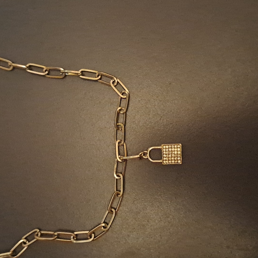 Lock necklace